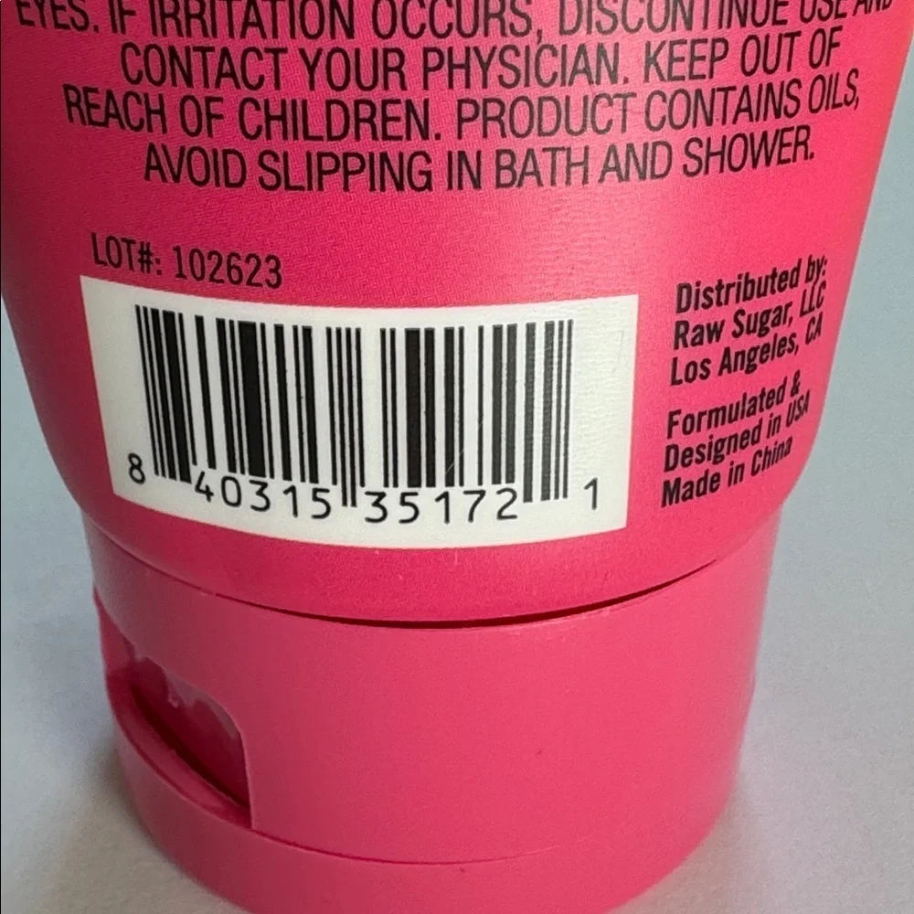 Bolero Pink Body Scrub Watermelon Peppermint NWT